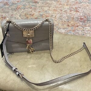 Elegant Gray Chain Strap Women's Bag